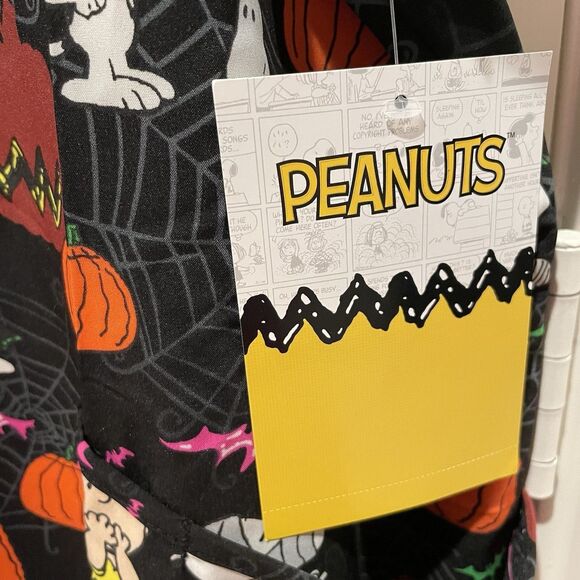 Medical Scrubs Peanuts Snoopy Charlie Brown Halloween Women’s Plus Size 3X NEW - Picture 6 of 11